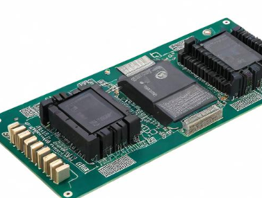 3.0 V至18V輸入電壓的交錯(cuò)式同步PWM降壓控制器ADP1829