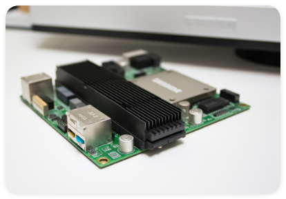Microchip推出業(yè)界低電感碳化硅（SiC）功率模塊和可編程柵極驅動器工具包，助力逆變器設計人員