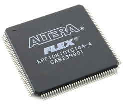 EPF10K10的逻辑封装方式是什么