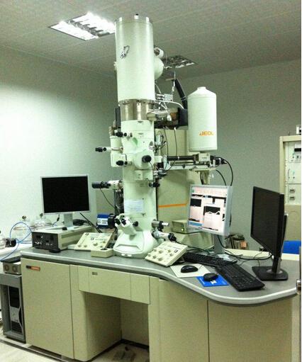 透射电子显微镜的结构与成像原理