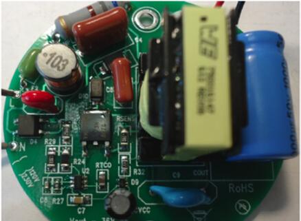 On Semi公司的NCL30073集成PWM控制器的15W LED驱动器方案