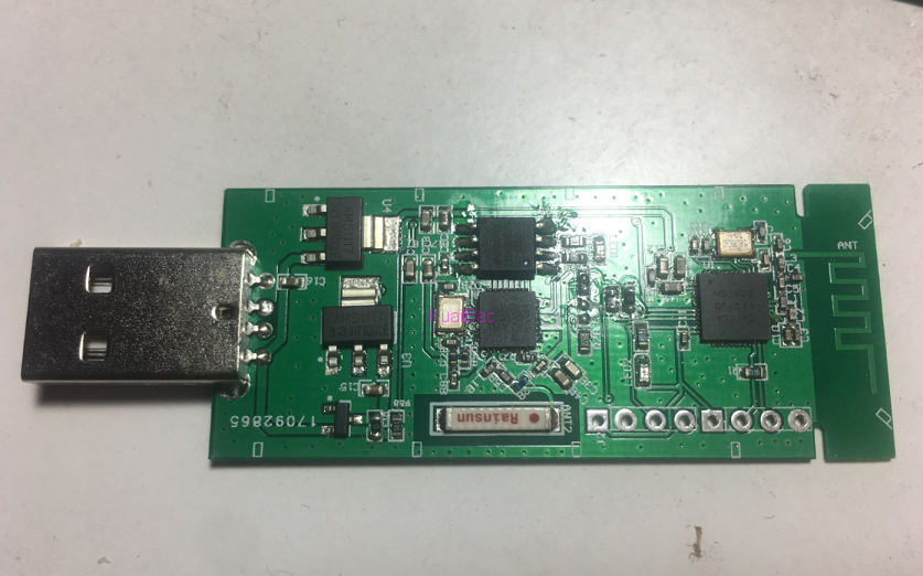 模块板卡：基于nRF51822+esp8266主控芯片的蓝牙智能网关解决方案