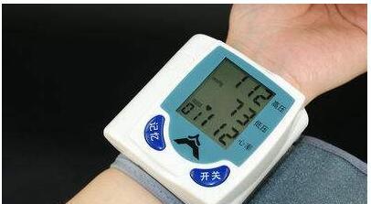 SM353LT磁阻传感器（霍尔传感器）在电子血压计漏气检测中的应用方案