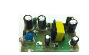 基于ME8305高性能控制芯片的5W(5V 1A)充电器应用方案