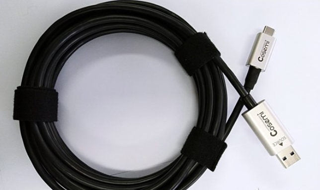 全球首款支持USB 3.1标准的有源光纤数据线，能够自我供电