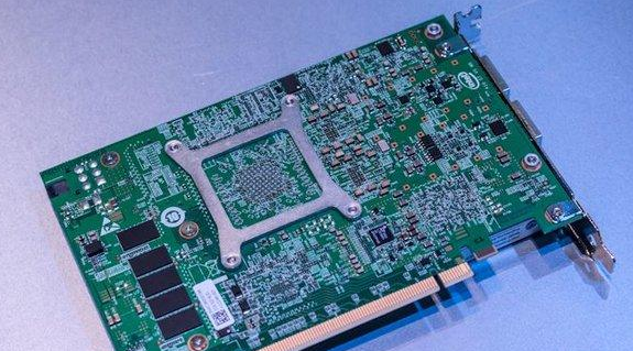 英特尔推出FPGA网卡：拉开5G竞赛大幕