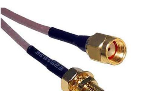 同轴连接器用于传输RF信号，拥有更大的传输频率范围