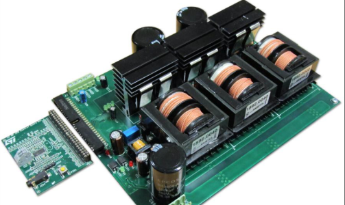 基於ST STNRG388A 數位功率因數控制器的1 KW車載充電方案