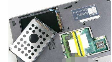 研祥推出业界首款基于S1S650芯片组主板