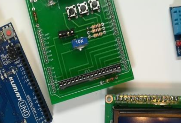 带有Arduino的智能烘干机(原理图+源码)