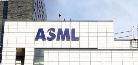 韩媒：三星李在镕亲征荷兰 ASML，与台积电争抢 EUV光刻机设备