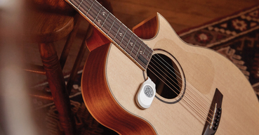 Nordic低功耗蓝牙传感器持续监测吉他温湿度，提供高效保护