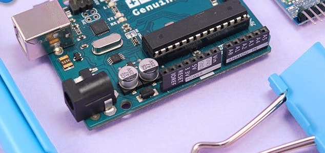HC-05蓝牙模块和Arduino入门