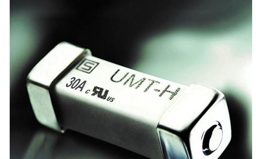 小型UMT－H表面贴装保险丝的额定电流高达50A