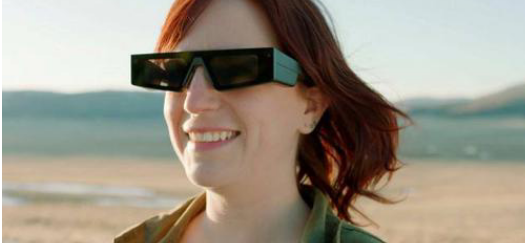 Snap 推出增强现实眼镜：仅供少数开发者使用，普通用户还要等 10 年