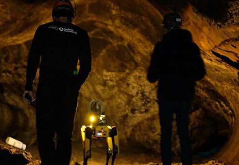 NASA 训练机器狗 Spot 探索火星洞穴，用于寻找生命