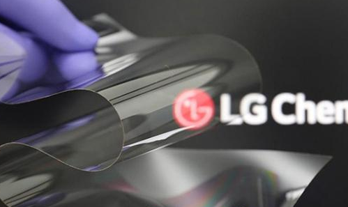 LG 推出全新可折叠显示屏技术：像玻璃一样坚硬，而且没有折痕