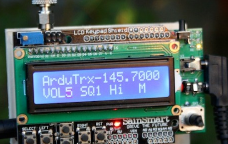 用于 Arduino 的开源 Hamradio 收发器