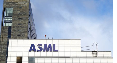 ASML 2021 第三季度净销售额 52 亿欧元，净利润 17 亿欧元