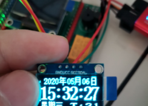 基于stm32的电子时钟万年历温度OLED显示（源码+实物图+硬件连接）