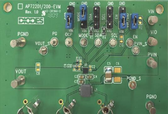 Diodes AP72200大电流同步升-降压转换器解决方案