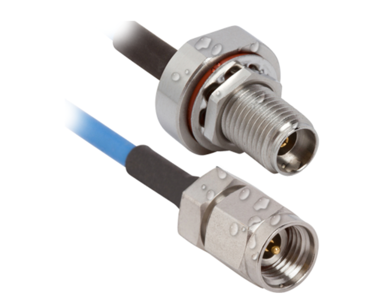 Amphenol 防水IP68射频电缆组件的介绍、特性、及应用