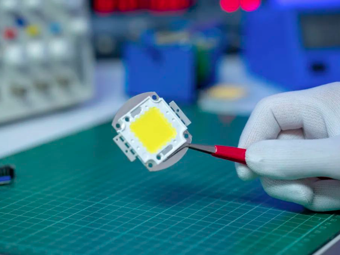 什么是led芯片?led芯片的作用?led芯片的种类?