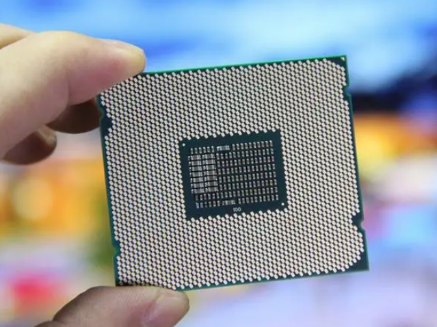 国产CPU的背景和发展现状、性能、功耗、可靠性和安全性