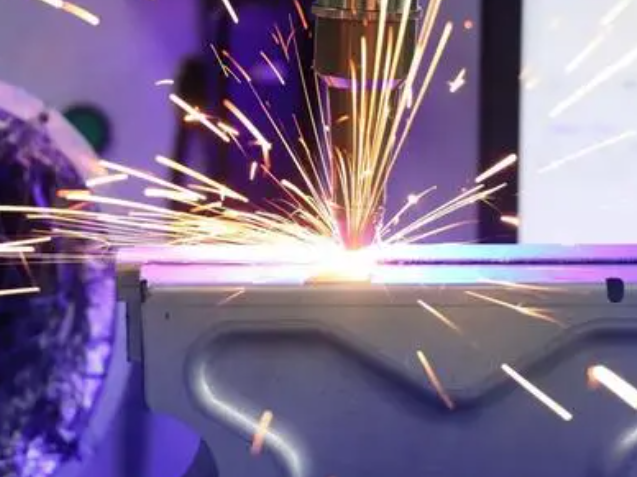 激光焊接技术：激光源、焊接过程控制、应用领域和未来发展趋势