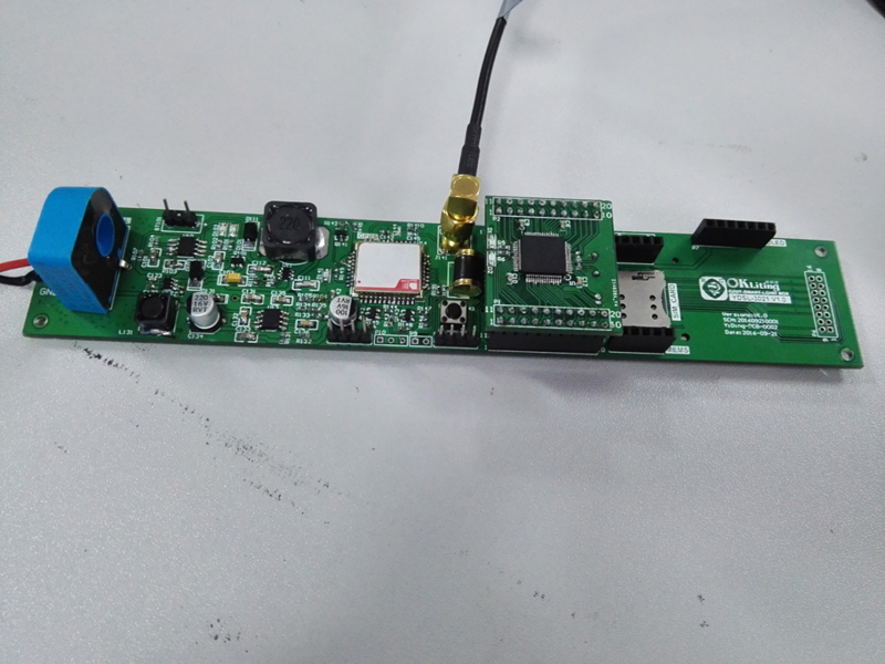基于STMF103RCT6、SIM800C芯片的地铁智能灯箱检测板解决方案