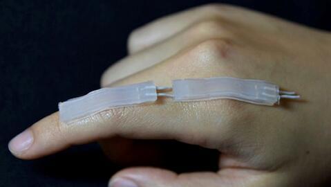 哈佛大学开发出具有生物相容性的柔性可穿戴传感器
