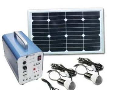 基于LM7815稳压模块的太阳能多功能移动电源箱设计方案.png