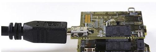 图3、Texas Instruments 的SensorTag Debugger DevPack 用于为SensorTag 增加测试和调试功能，包括JTAG 调试功能、可简化硬件添加的Grove 连接焊盘.png