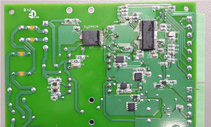 图6.40W多输出反激转换器PCB装配(底视图,不带散热器)
