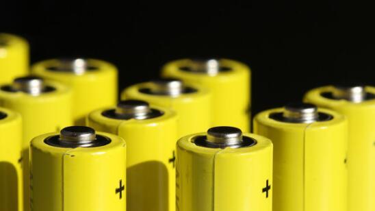 AL锰酸锂电池和三元锂电池对比
